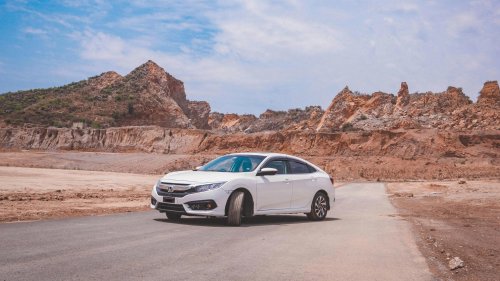 10 lame things about driving a Honda Civic &amp; 10 reasons we still love it