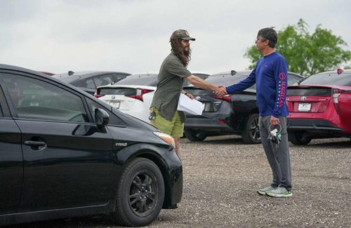 EV interest rises with gas prices, but new car sales still lag