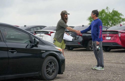 EV interest rises with gas prices, but new car sales still lag