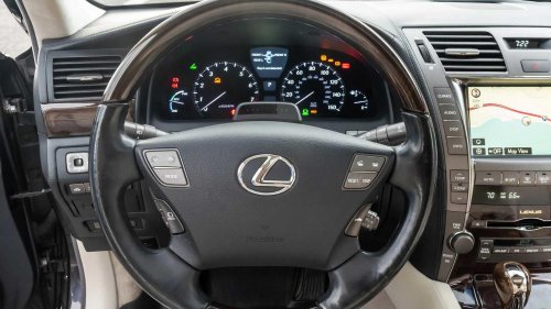 Lexus LS600h review: World's first V8 hybrid sleeper under $8K