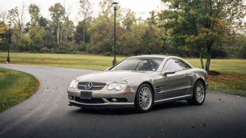 Mercedes, Mercedes SL600: First production car to break 700 pound-feet