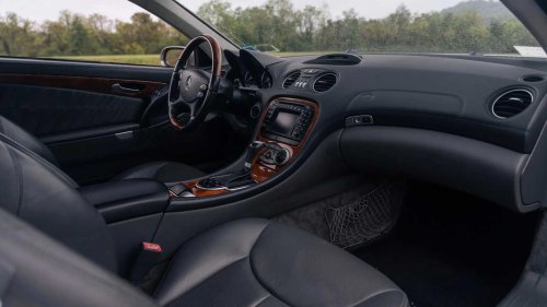 Mercedes SL600: First production car to break 700 pound-feet