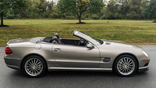 Mercedes SL600: First production car to break 700 pound-feet