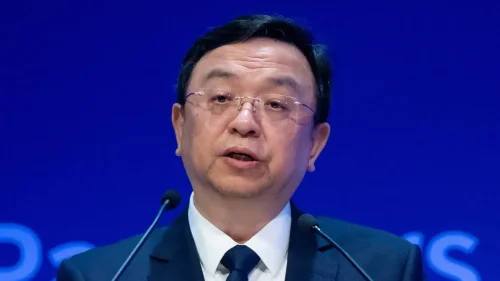 Wang Chuanfu, CEO de BYD, manda un recado: la competencia china está en una 