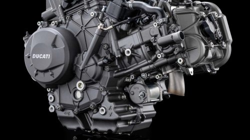 The V-twin that feels smooth, stable, and built for distance