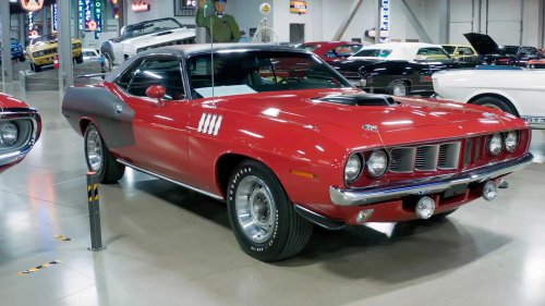 This ultra-rare '71 Hemi Cuda is basically a factory cheat sheet
