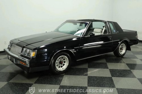 11 tire-shredding classic muscle car legends you can own for less than a new Mazda Miata