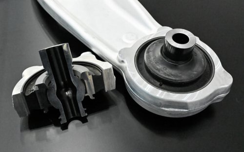 「スバルアップグレードサービス」を施工した「レヴォーグ」に試乗 乗り味と静粛性はどう変わるのか?