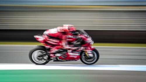 Bulega toma la iniciativa