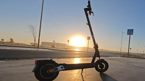 No hace falta coger el coche siempre: este patinete Xiaomi con 60 km de autonomía es un chollo a precio mínimo