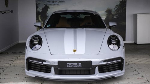 Porsche, New Porsche patent reveals racing stripes when you switch into sport mode