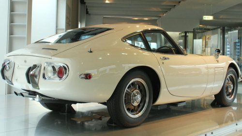 Only true car fans can name these classic rides. Can you?