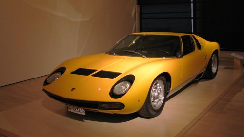 Only true car fans can name these classic rides. Can you?