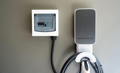 ¿Cuánto tiempo se necesita para cargar un coche eléctrico en 2026? La realidad tras los datos oficiales
