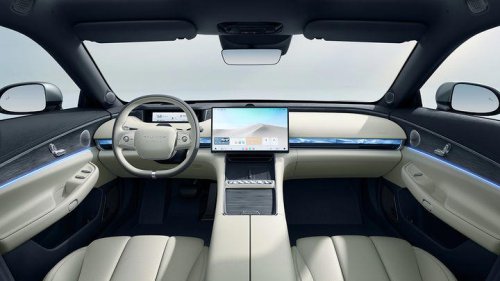 Tras el éxito de Omoda y Jaecoo, Chery entra en el mercado de lujo con la marca Exlantix y un rival para el BMW i5