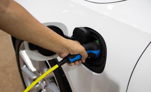 ¿Cuánto tiempo se necesita para cargar un coche eléctrico en 2026? La realidad tras los datos oficiales