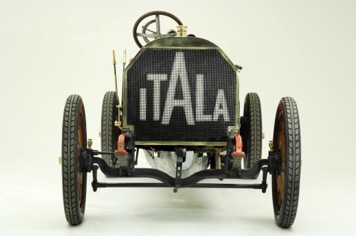 La histórica marca italiana que desapareció hace casi un siglo y vuelve con coches únicos y ultraprémium
