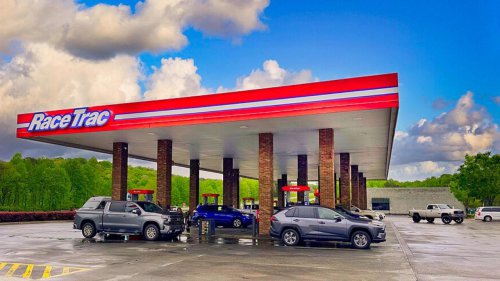 6 reasons buyers are turning back to gas trucks