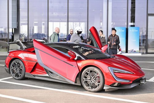 Prueba Yangwang U9: viajamos a China para probar las prestaciones de este supercar de 1.300 CV