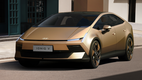 Hyundai, Toyota, Hyundai's new sedan just put Toyota's legal team on alert