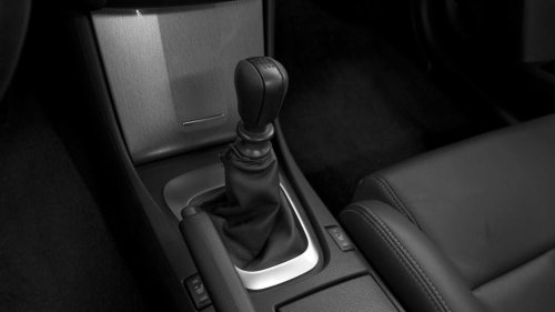 Nissan, Nissan Altima, Nissan's final V6-powered and manual-equipped Altima is a steal in 2026