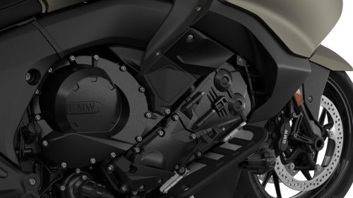 The touring bike that balances smoothness, power, and interstate confidence