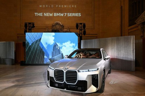 BMW, El curioso escenario elegido por BMW para presentar su nuevo Serie 7: la estación de tren más famosa