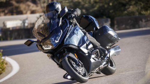 The touring bike that balances smoothness, power, and interstate confidence