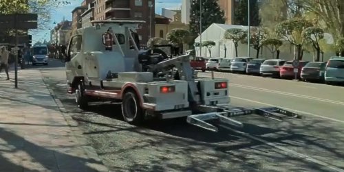 ¿Colega, dónde está el coche? El vídeo que muestra el descuido de esta grúa municipal en León