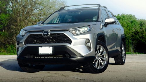 The 10 most popular car models in America & 10 no one touches