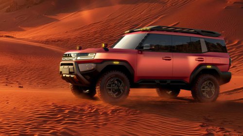 Gallery: Nissan Urban and Terrano concept SUVs photos