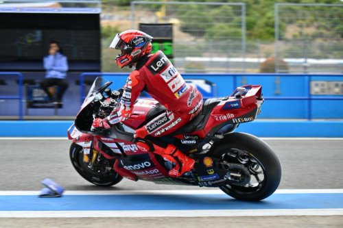 Álex Márquez vuela en Jerez y marca la pauta en la primera jornada del GP del España