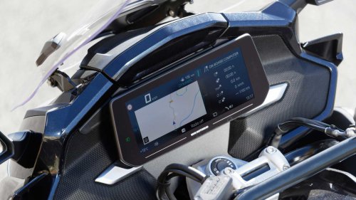 The touring bike that balances smoothness, power, and interstate confidence