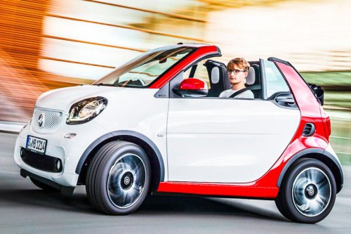 航続距離が2倍になっても「小ささ」を捨てない スマートの頑固な選択が市場を揺さぶるか