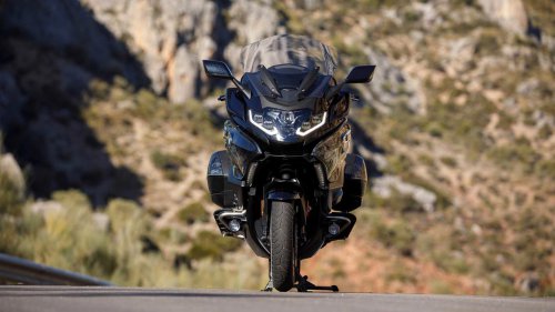 The touring bike that balances smoothness, power, and interstate confidence
