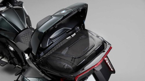 The touring bike that balances smoothness, power, and interstate confidence