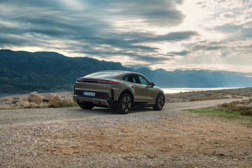 Gallery: 2026 Cayenne coupe electric photos
