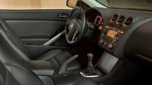 Nissan, Nissan Altima, Nissan's final V6-powered and manual-equipped Altima is a steal in 2026