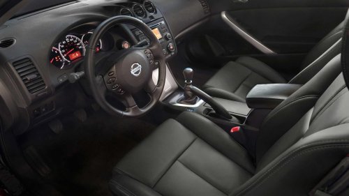 Nissan, Nissan Altima, Nissan's final V6-powered and manual-equipped Altima is a steal in 2026