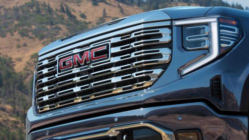 A brand-new GMC Sierra 1500 now costs less than a mid-size truck, and nobody wants it
