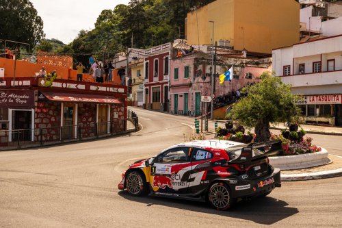 Ogier siente el aliento de Solberg