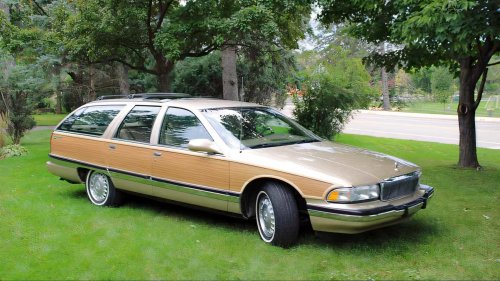 Buick, GM, Buick Roadmaster: GM's underrated land yacht with Corvette engine