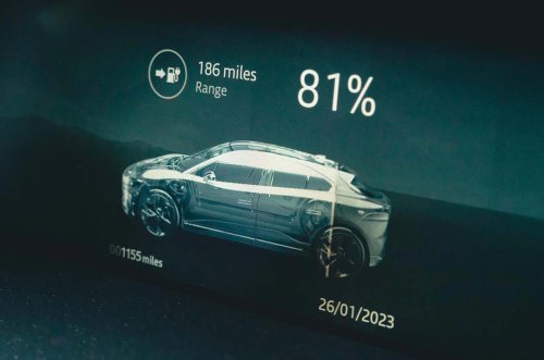 El dispositivo esencial que debe tener todo coche eléctrico y por qué marca la diferencia