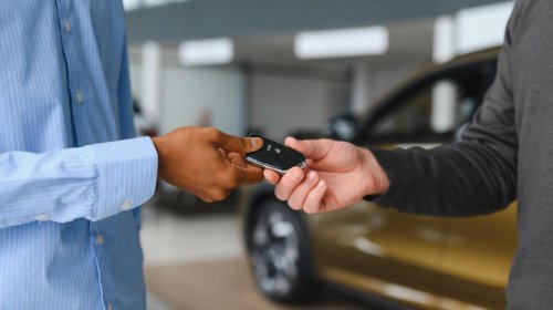 Think, Cash vs credit: Here's how experts think it's best to pay for a car in 2026