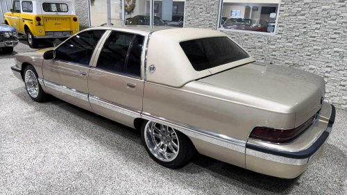 Buick Roadmaster: GM's underrated land yacht with Corvette engine