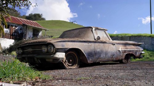 Rare 1960 Chevy El Camino 348 tri-power barn find runs again