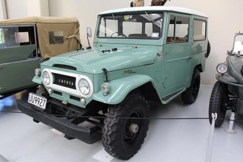 11 classic cars that hold their value better than expected