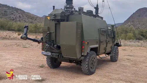 Así es el “VAMTAC ATHEMTO”, el vehículo militar español capaz de moverse en silencio total durante misiones nocturnas