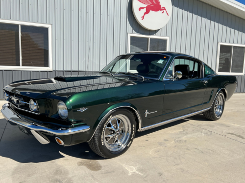 30 head-turning cars from the ’60s