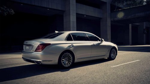 Genesis, The flagship sedan that helped launch Genesis placed the S-Class square in its sights
